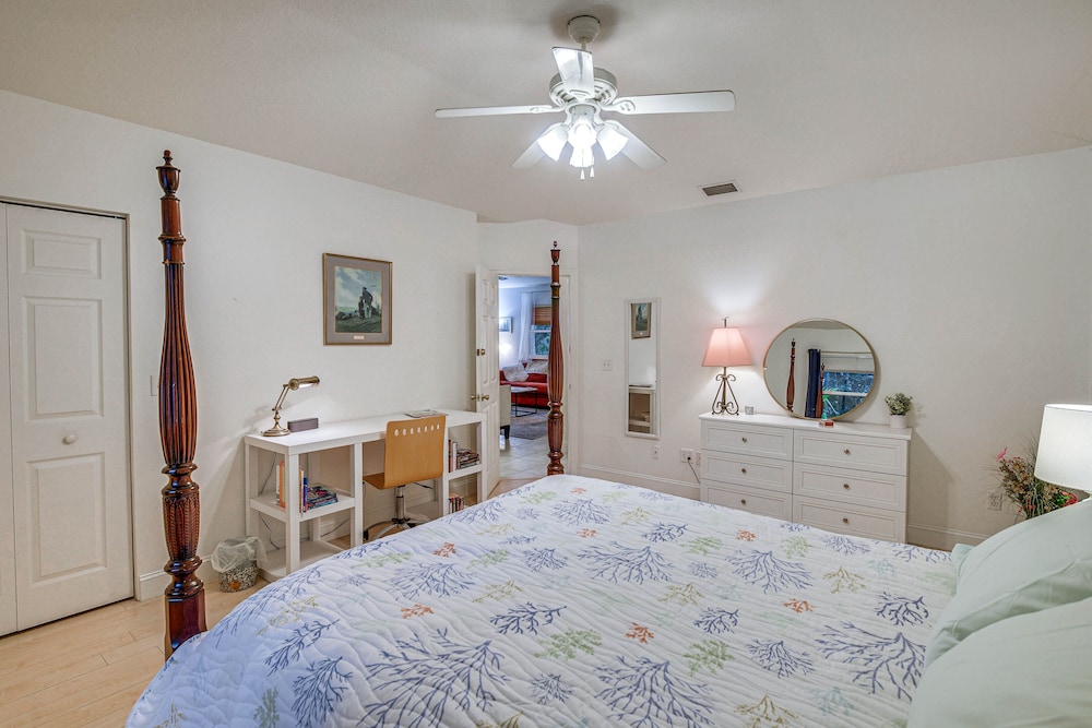 Palm Coast Vacation Rental < 1 Mi to the Beach!
