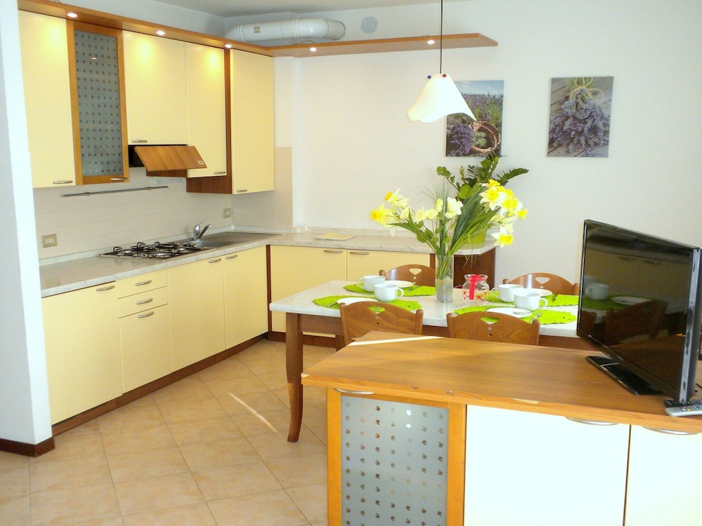 Lazise Lakeside Haven Retreat photo 3