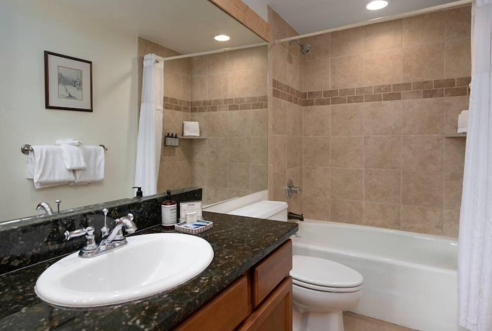 Ski-in, Ski-out 3 Bedroom in Downtown Breckenridge at Peak 9