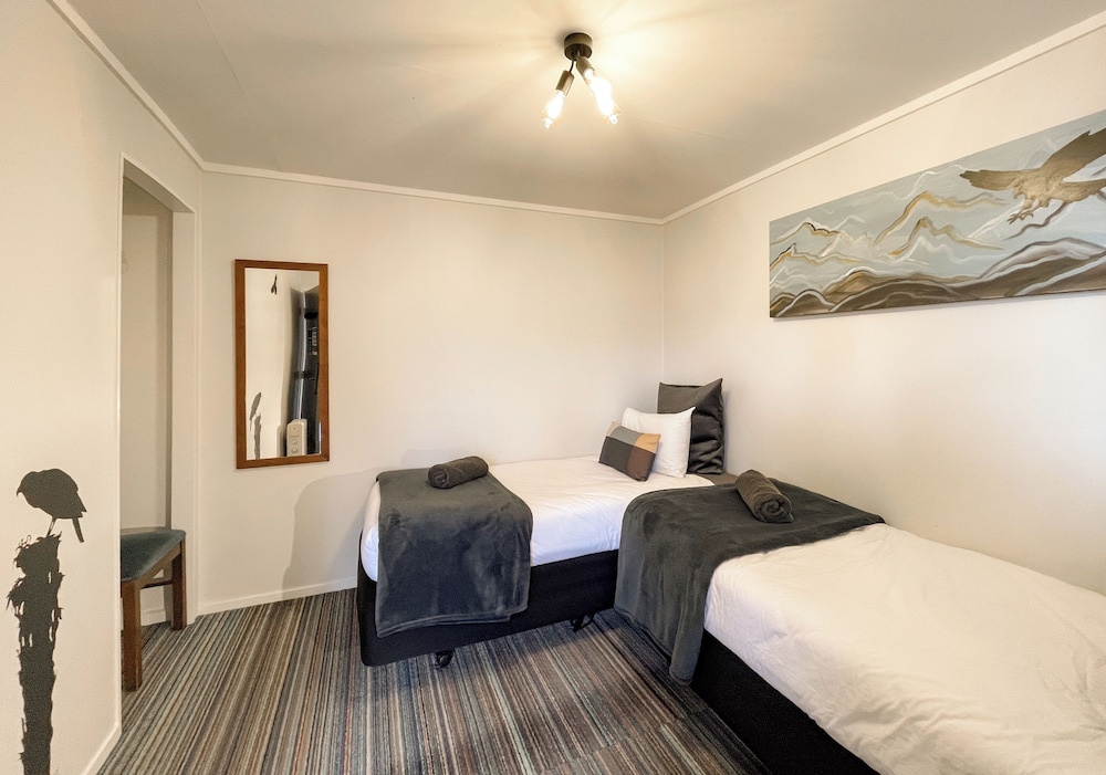 Kinloch Wilderness Retreat