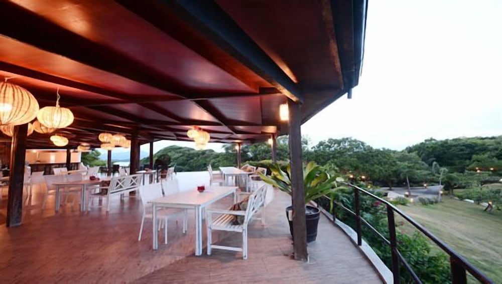 Tugawe Cove Resort