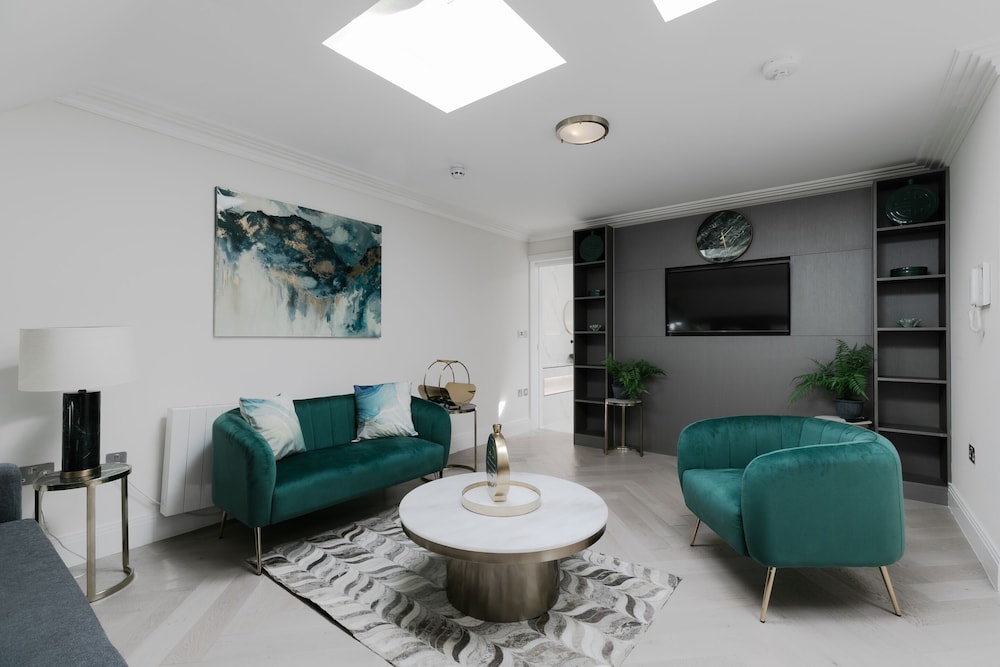 Luxury Apartments Near Harrods and the Science Museum