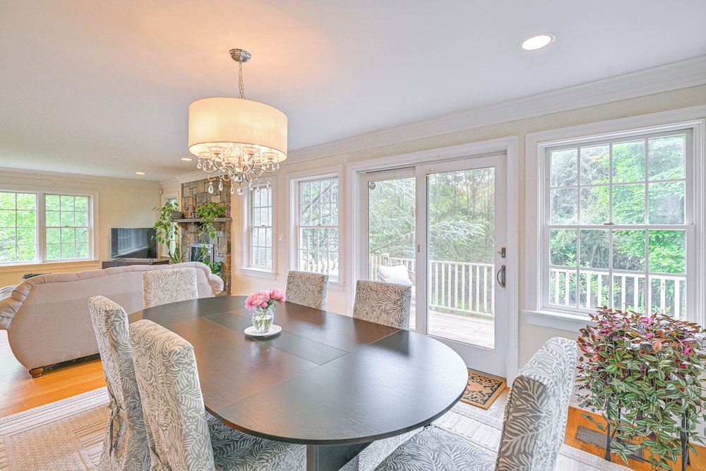 Private Pool & Patio: Luxe Westchester Home!