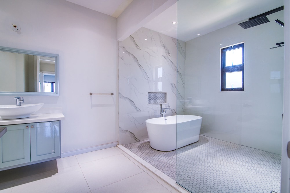 Luxury Oceanfront Villa Fully Staffed Pool Jacuzzi Movie Theatre