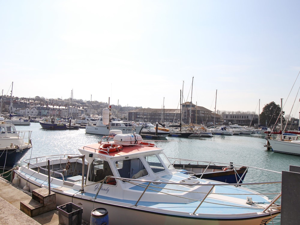 Marina Reach
