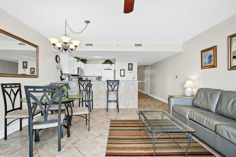 Pelican Beach Resort by Panhandle Getaways