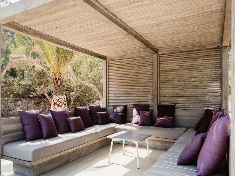Holiday Home With Stylish Interiors