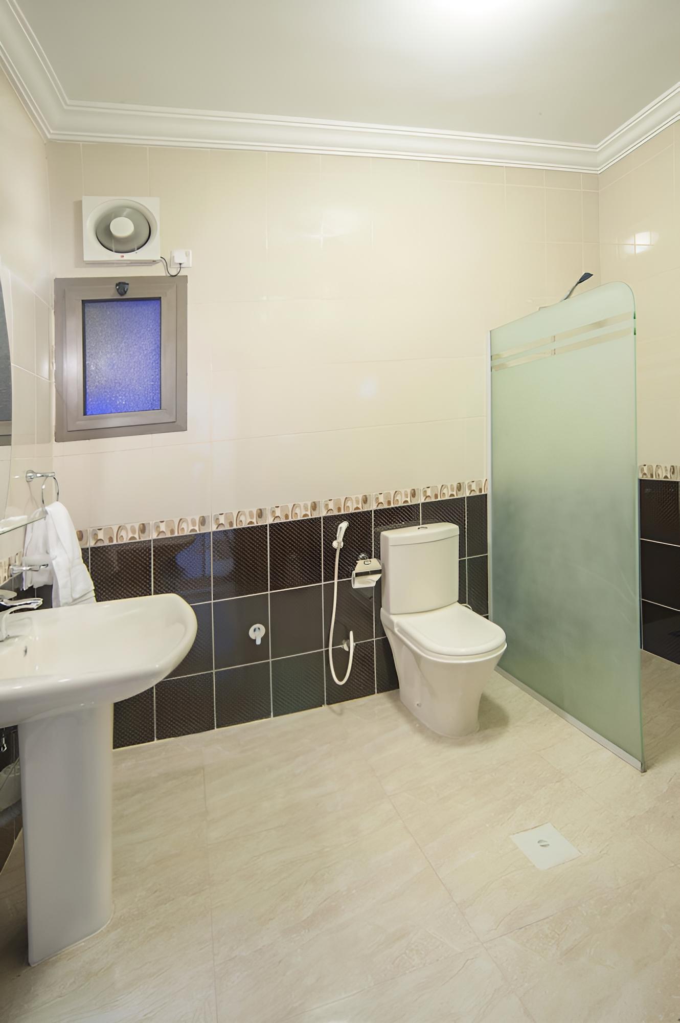 Al Ezzah Palace Hotel Suites