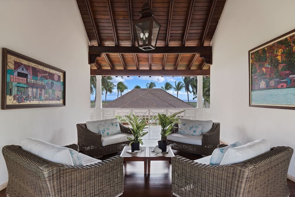 Magnificent Eight Bedroom Holiday Home