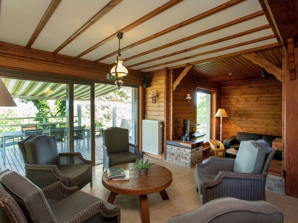Rendeux Valley View Retreat