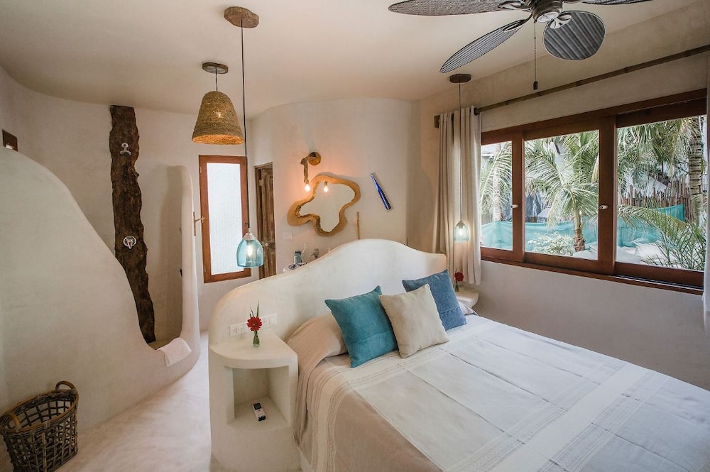 Zorba Estate view 5
