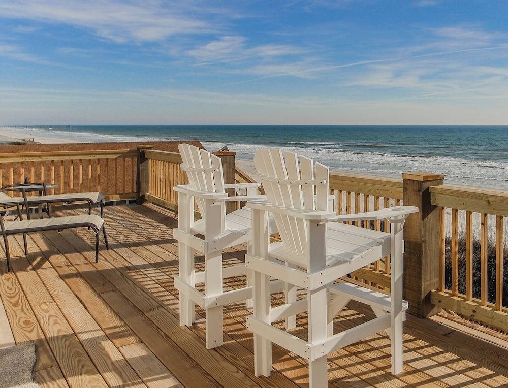 Sunshine Daydreams by Topsail Realty