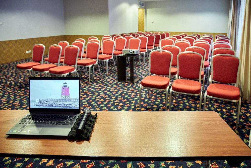 meeting & event spaces