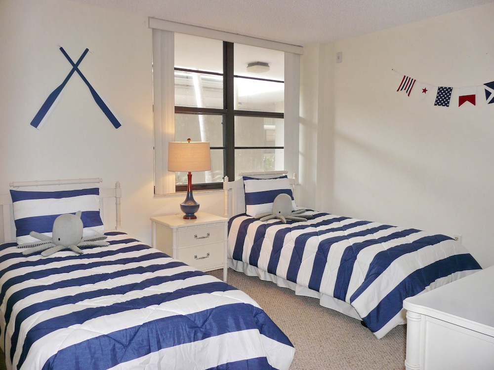 Peaceful Condo With Pool and Steps to Tigertail Beach view 5