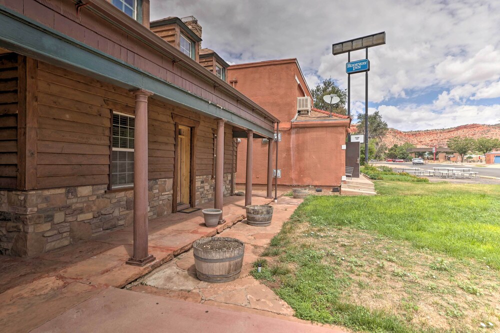 Restful Kanab Apartment, Near Trails & Parks! view 3