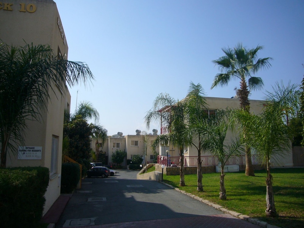 Santa Barbara Complex