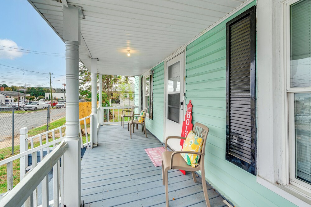 1 Mi to Stadium: Home w/ Porch in Greenville!