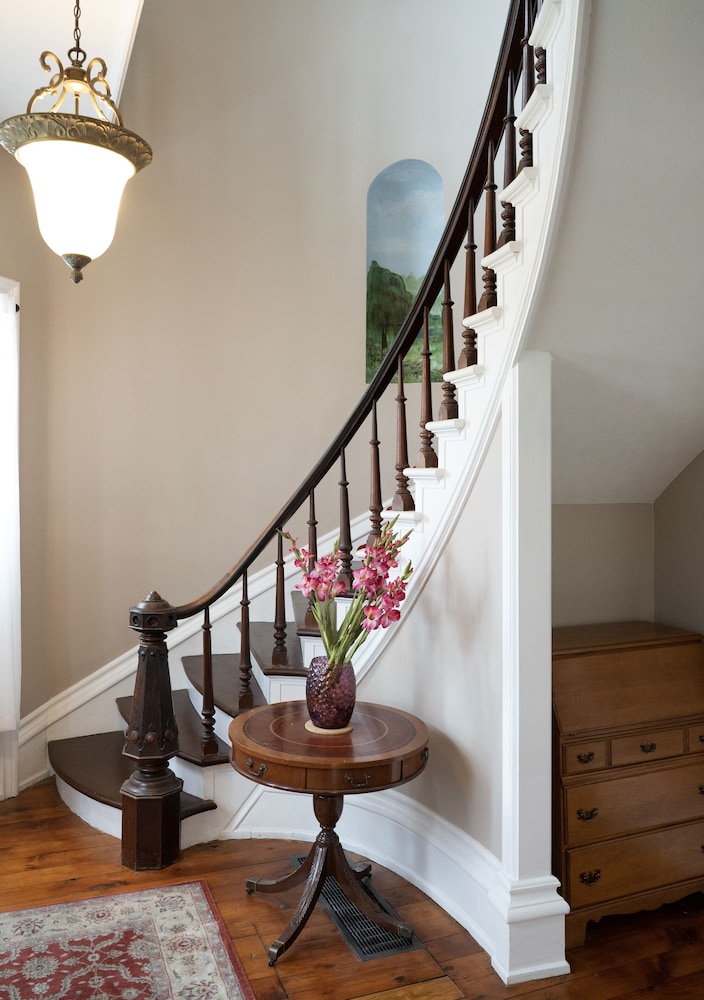 Minerva Bed and Breakfast - Property Image 5