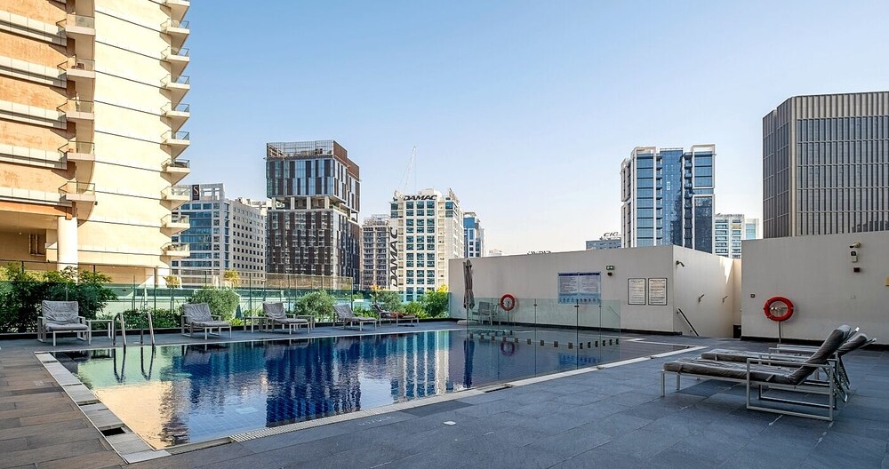 Charming 1 BR in AG Tower - Canal Views