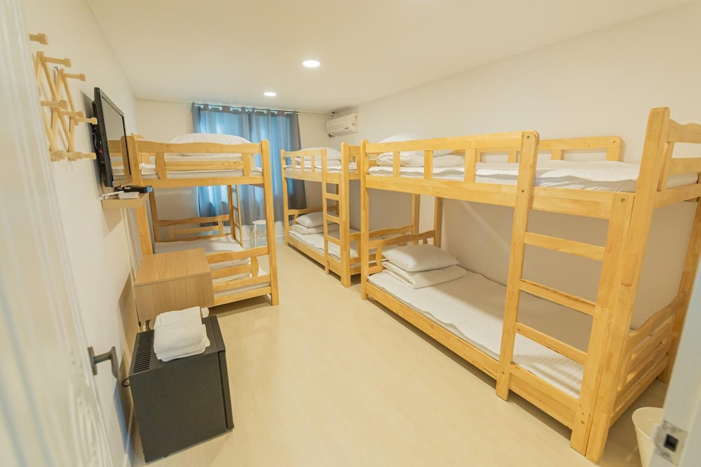 James Blue Guesthouse