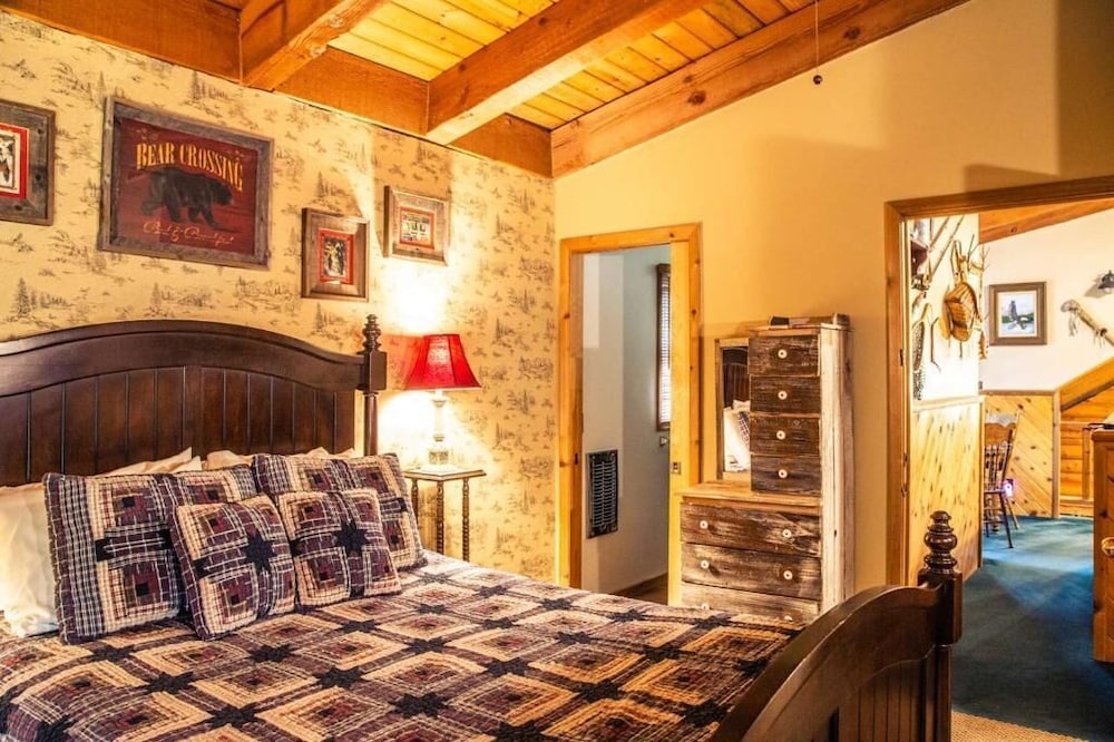 Eagle's Nest Lodge
