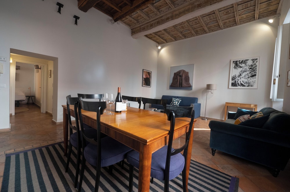 Pantheon Apartments
