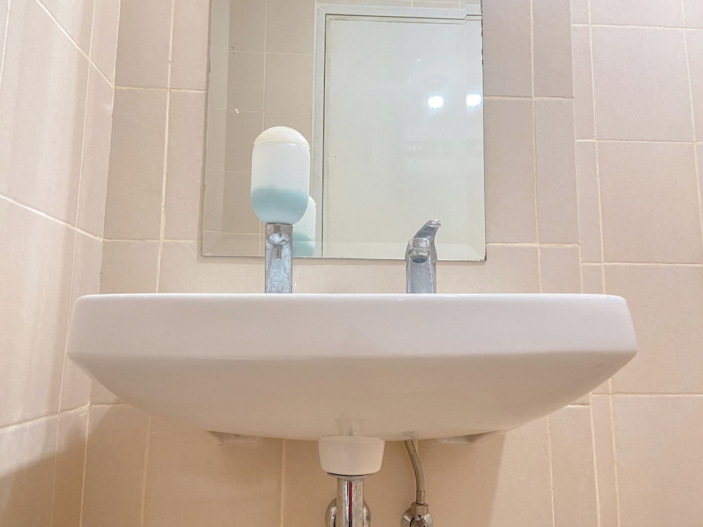 Trendy Space 1Br Apartment At Parahyangan Residence