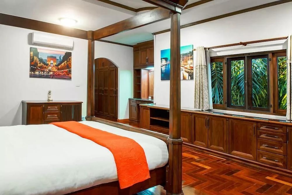 LPC Holiday Villa