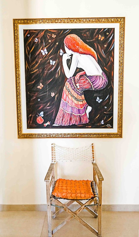 B&B Adua and Art
