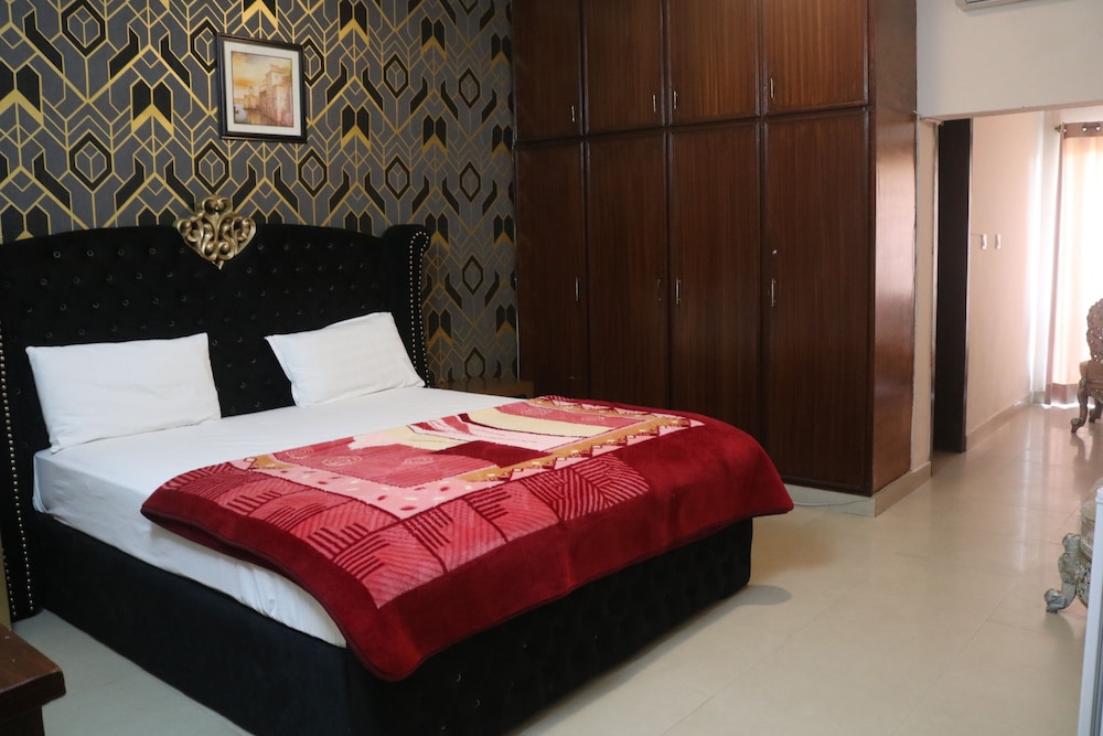 City Home Guest House F-8 view 5