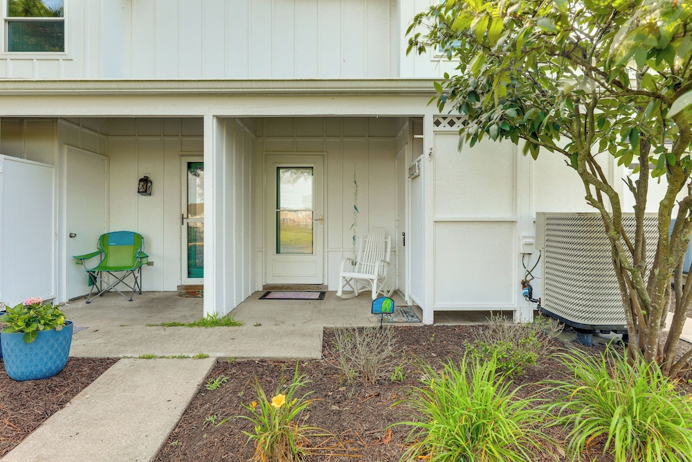 3 Mi to Fenwick Island & Beach: Family Townhome