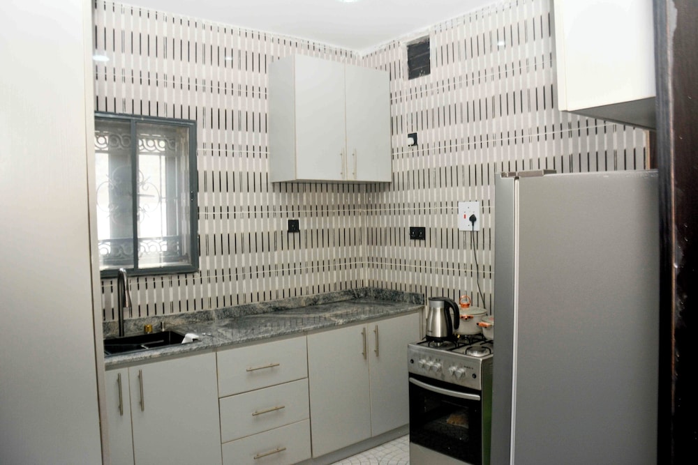 Slim Anyaiwe Apartments