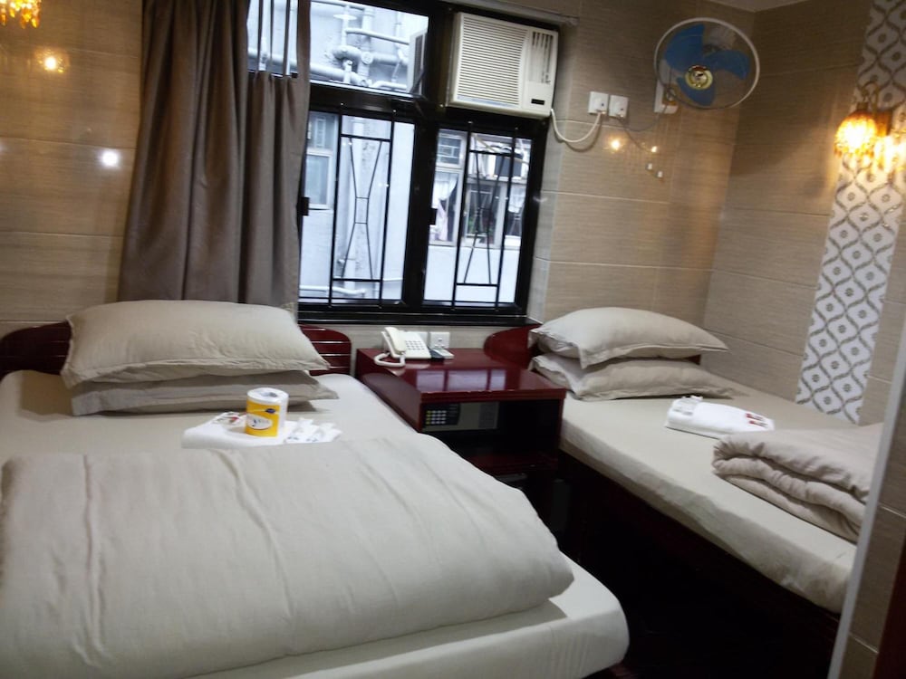 Tom's Guest House