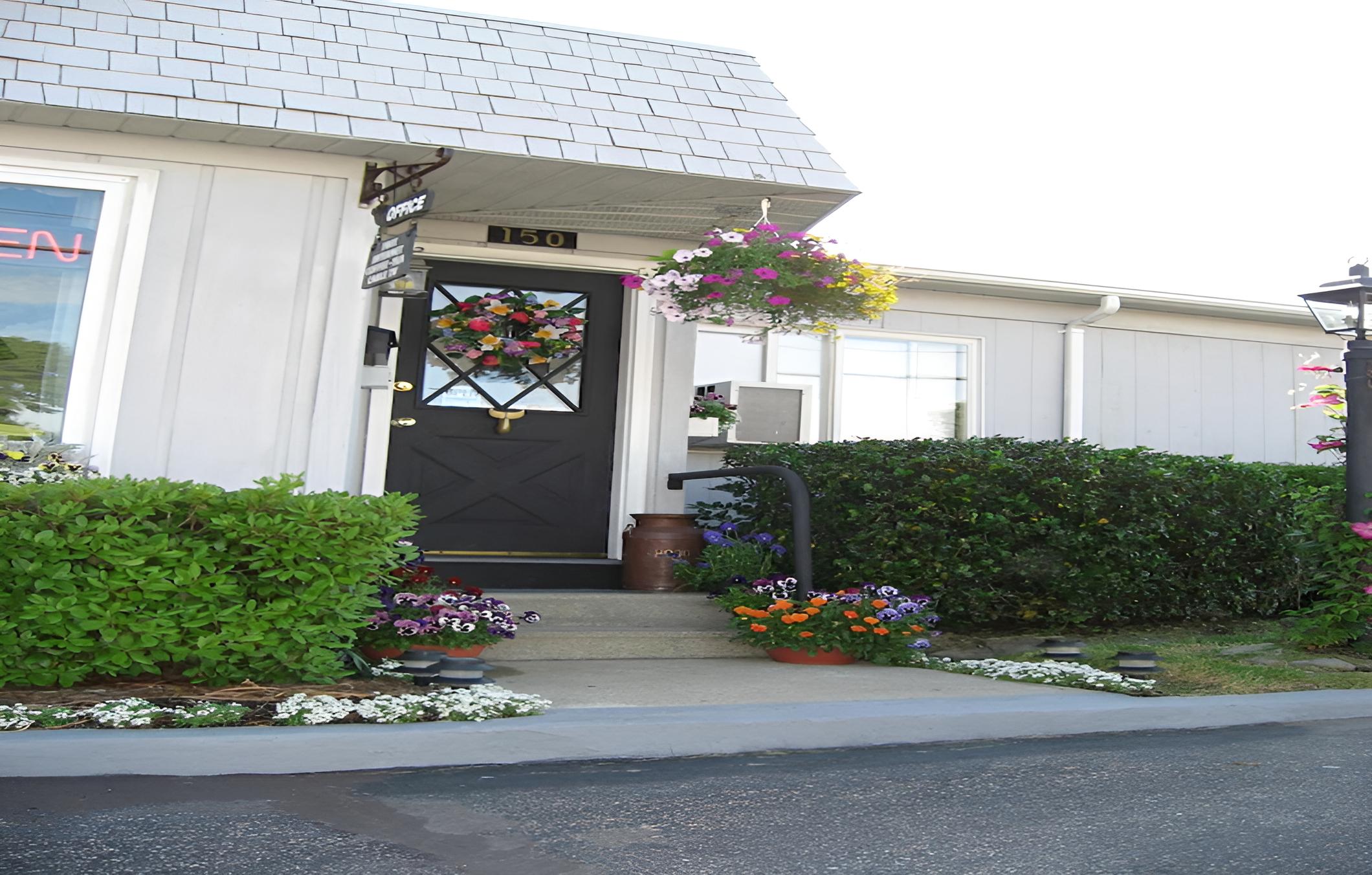 Sea Whale Motel - Property Image 10