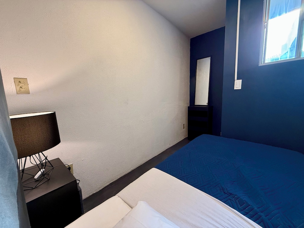 ROOMIES HOSTEL Reforma - La Diana