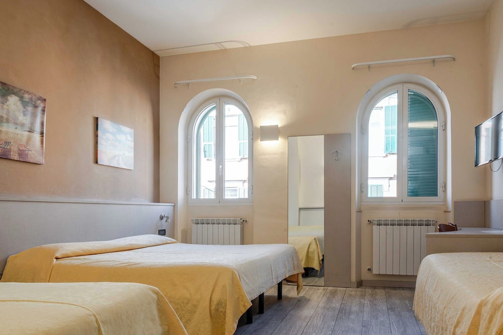 Hotel 3 Comfort and Serenity Heart of Ventimiglia