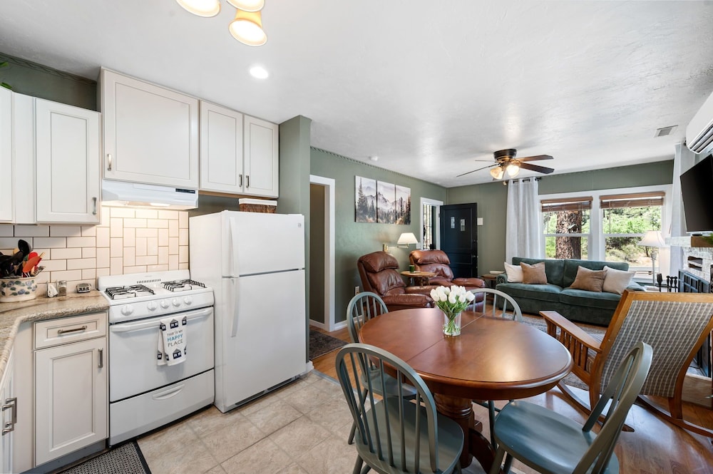 Prescott Mountain Pines Cabin