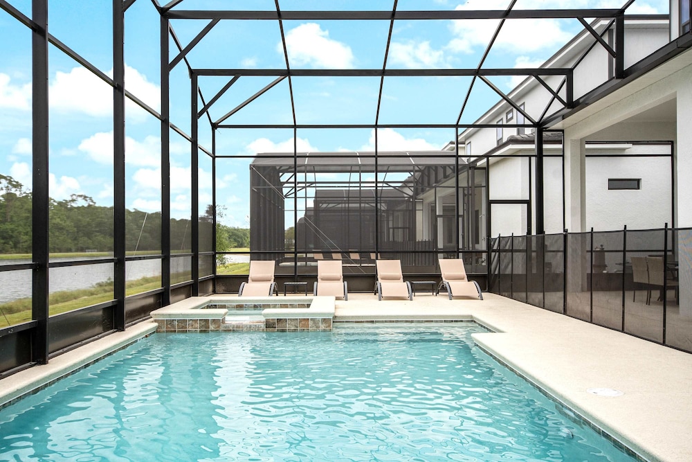 Themed Kids' Rooms, Pool & Game Loft Near Disney