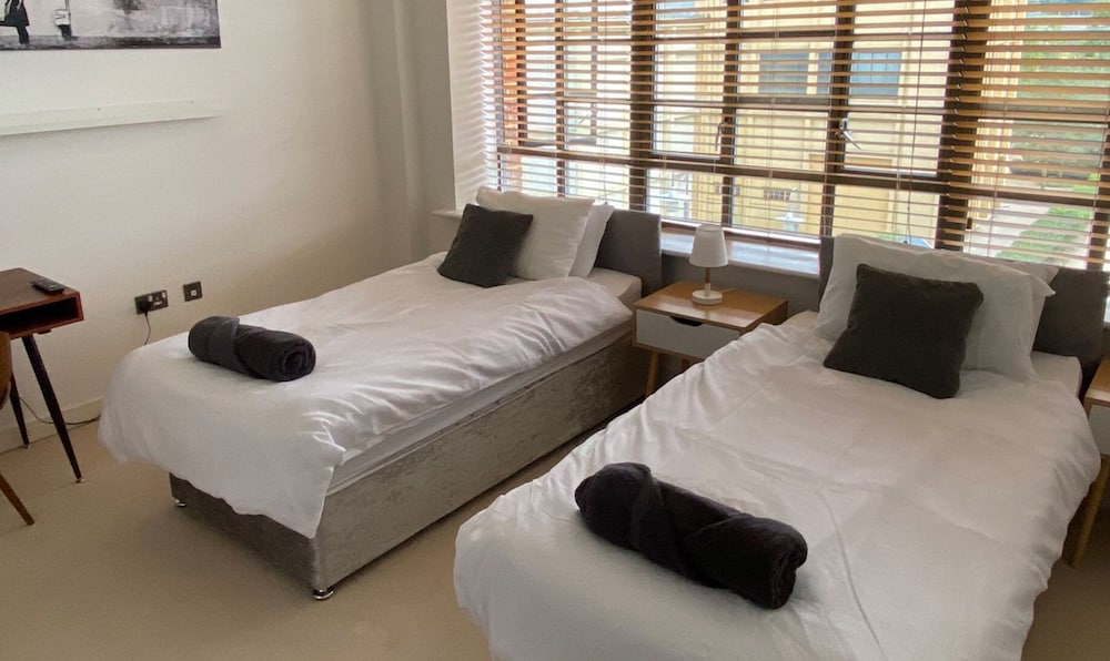 Continental Apartments at Wallis Square with Parking, WiFi & Netflix view 4