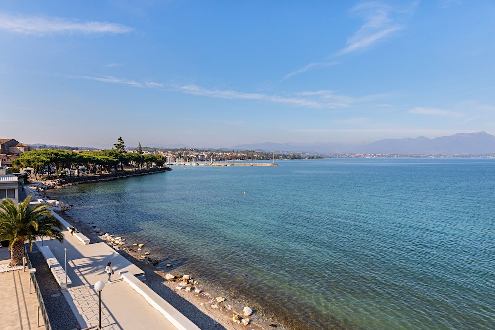 Residenza Miralago - 20 Porzia - Locazione BK