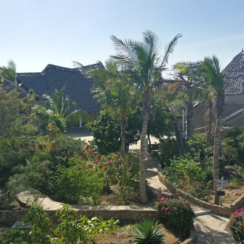 Malaika Beach Villas