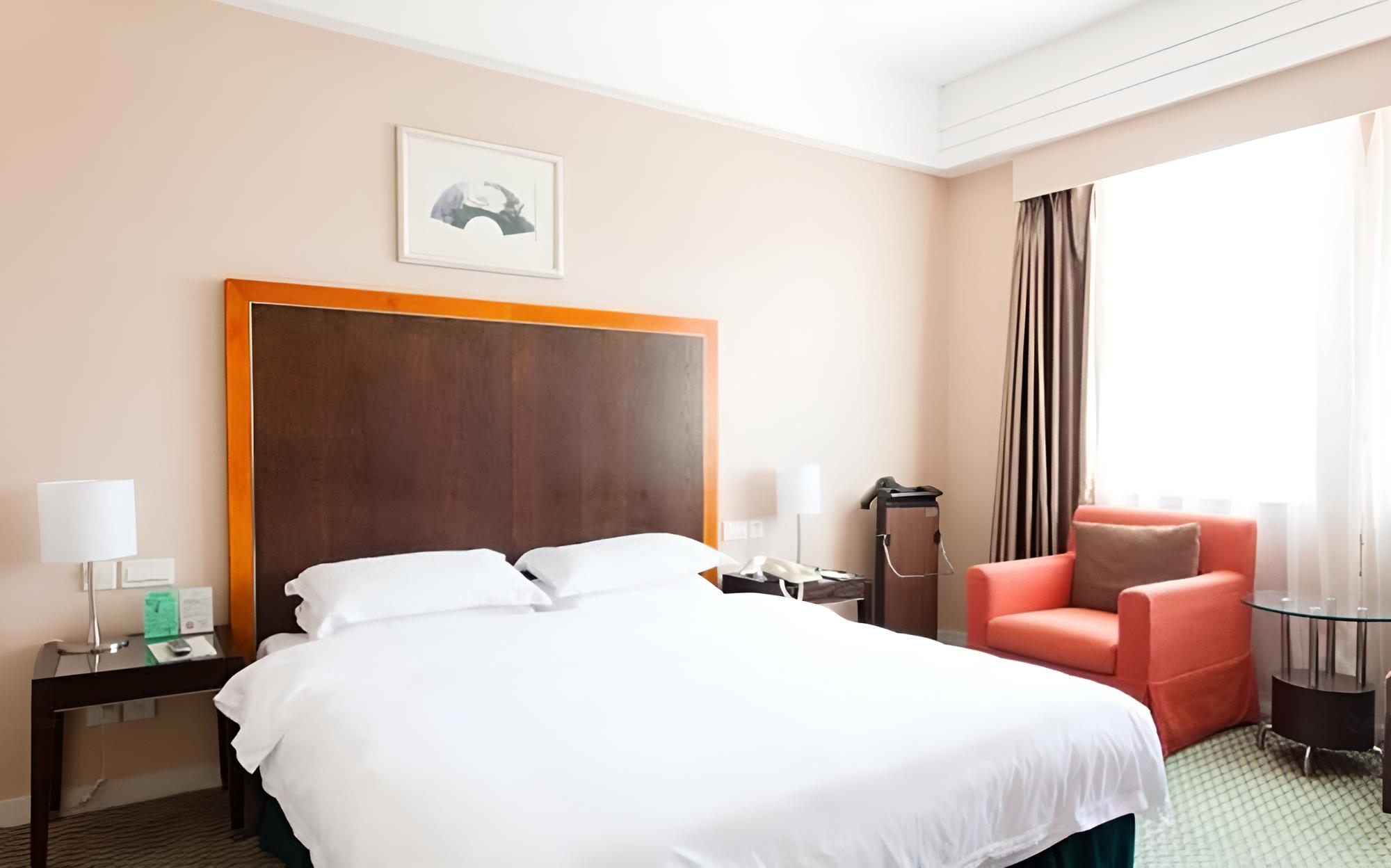 Golden Coast Lawton Hotel