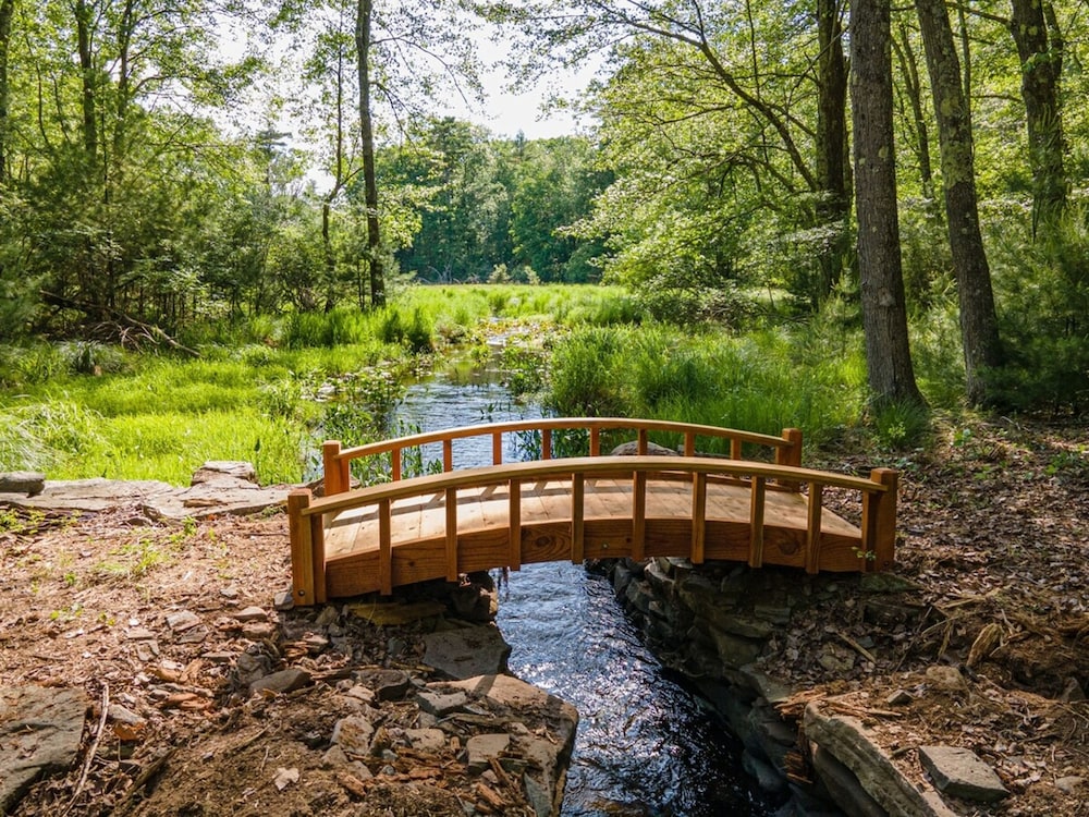 2 Lake Cabins Pool Hottub Game Room 23acs