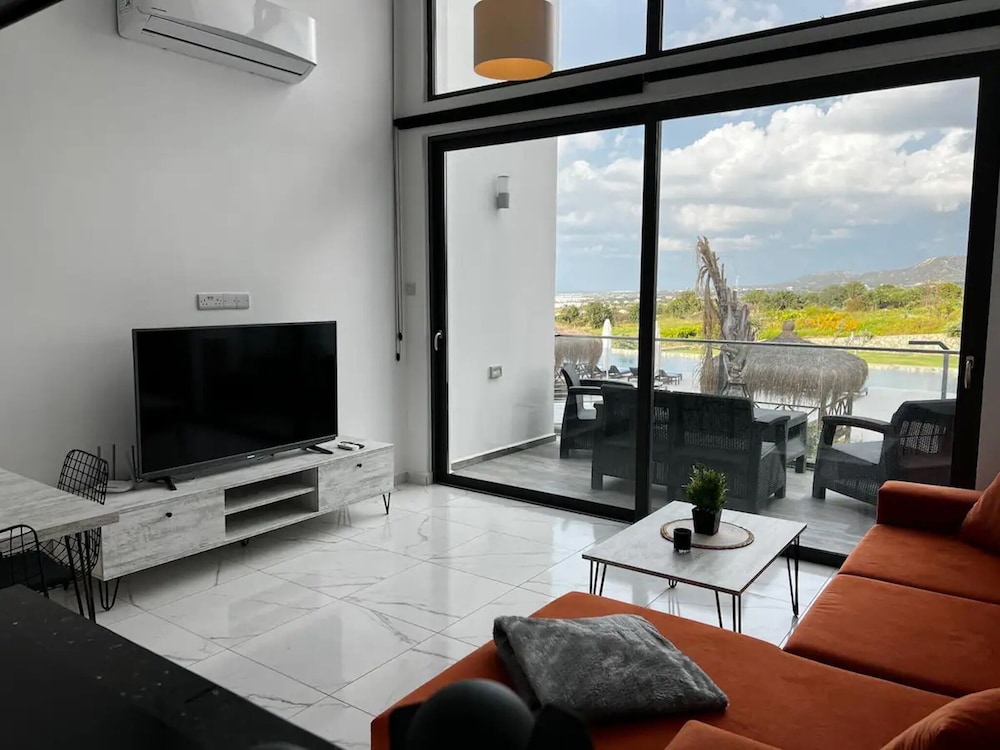 Modern and Comfortable Studio Apartment