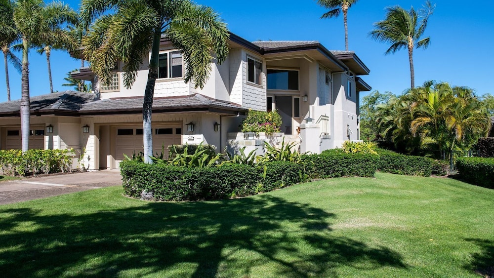 Spacious Townhome - Stunning Golf Course Views - Pool & Fitness- Vrkcv
