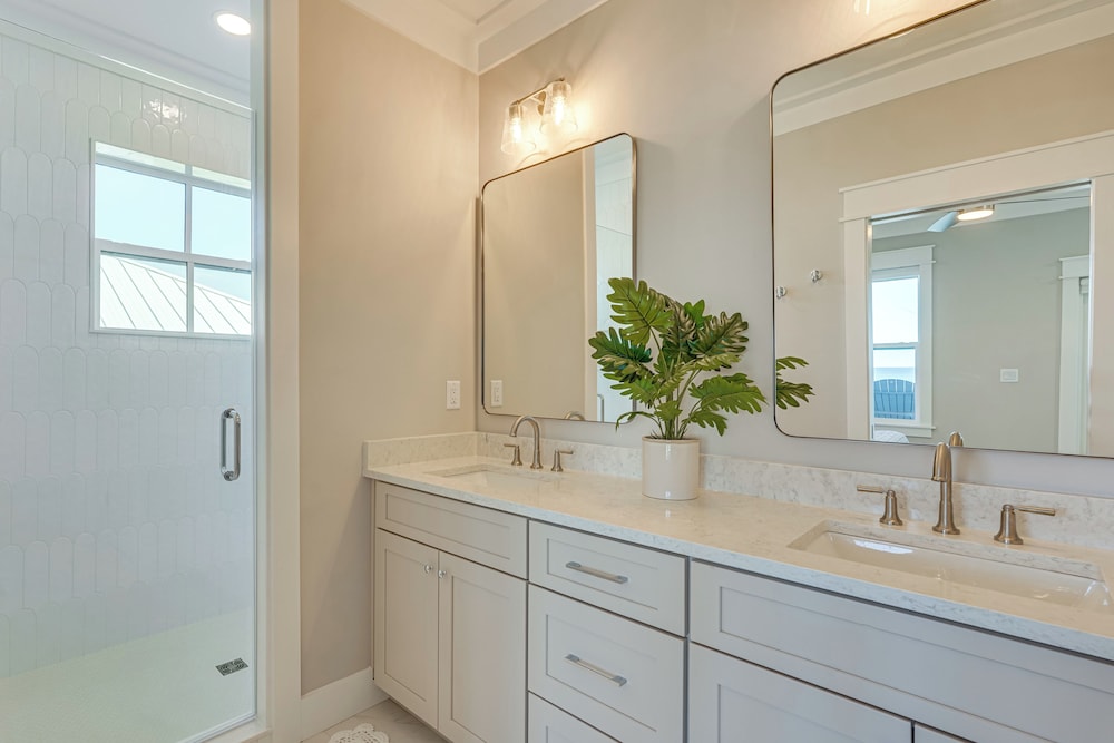 5,000+ Sq Ft! Luxe Beachfront House in Port St Joe
