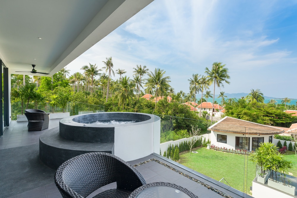 6 Bedroom Villa near Bangrak Beach SDV134-By Samui Dream Villas
