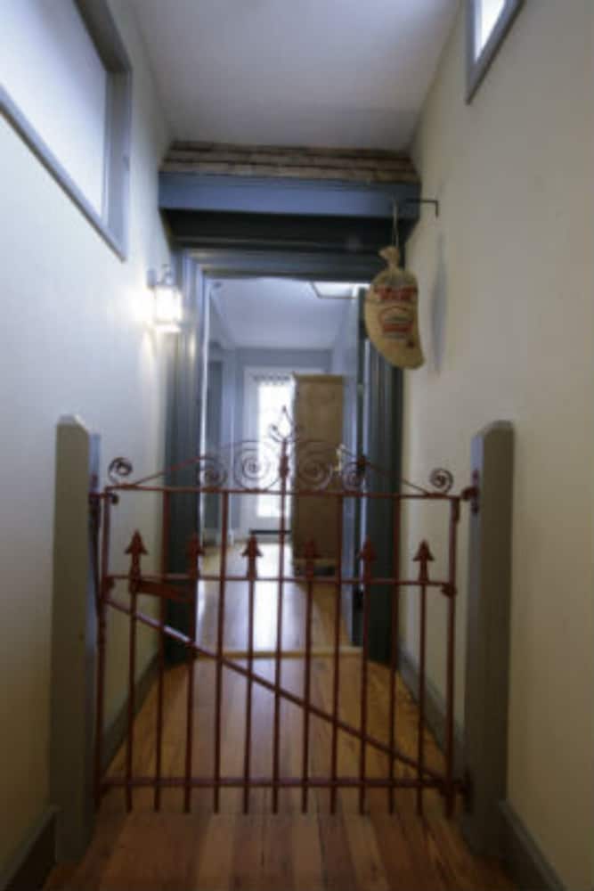 Photo 51