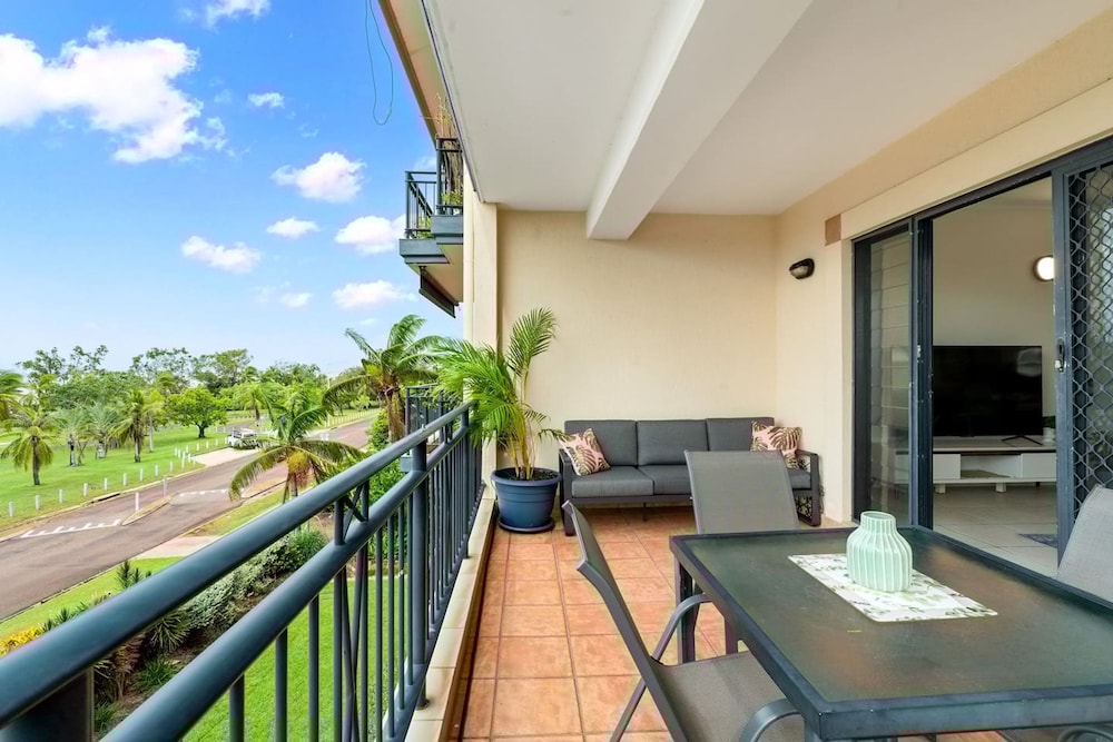 Zen Emerald Shore sea View - Balcony - Parking