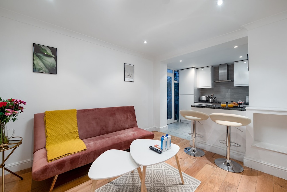 Anderson Street by CAPITAL